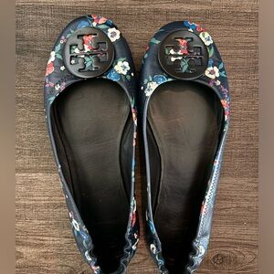 Tory Burch Floral & Navy Blue Minnie Ballet Flats with Logo!!